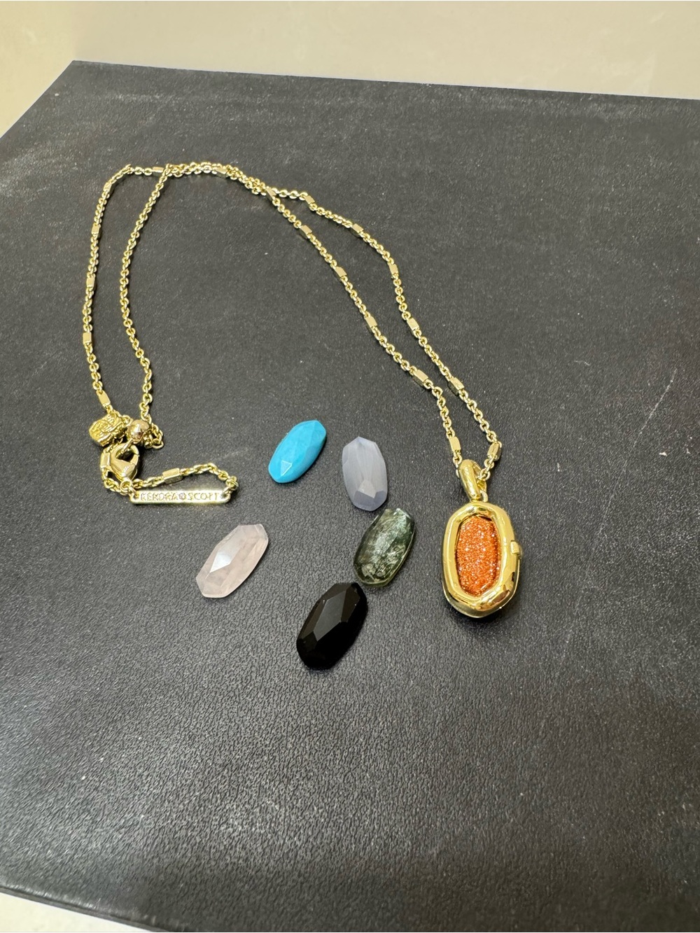 Kendra Scott Gold Pendant Necklace with Extra Stones